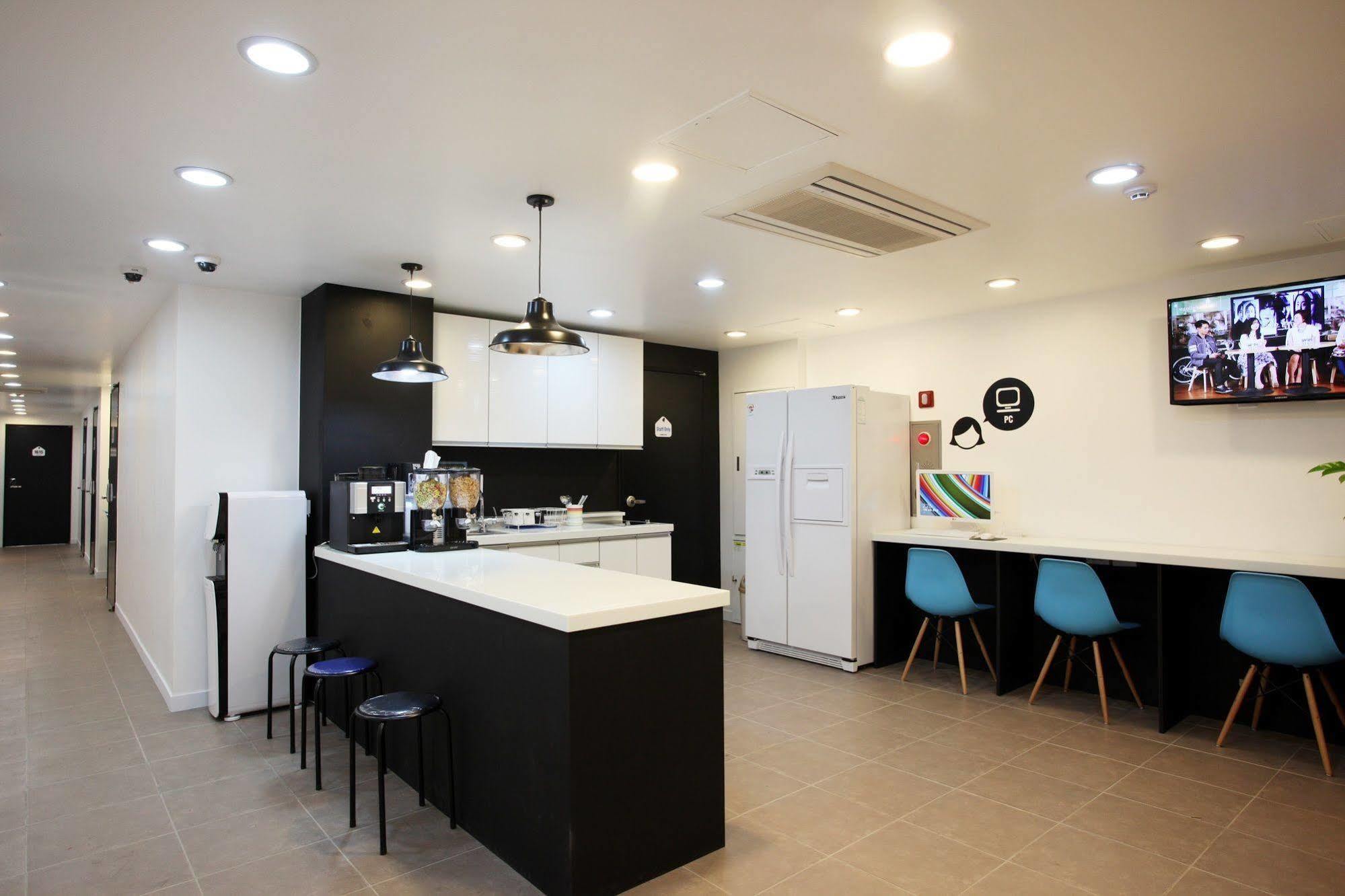Ekonomy Hotel Myeongdong Central Seoul Ngoại thất bức ảnh