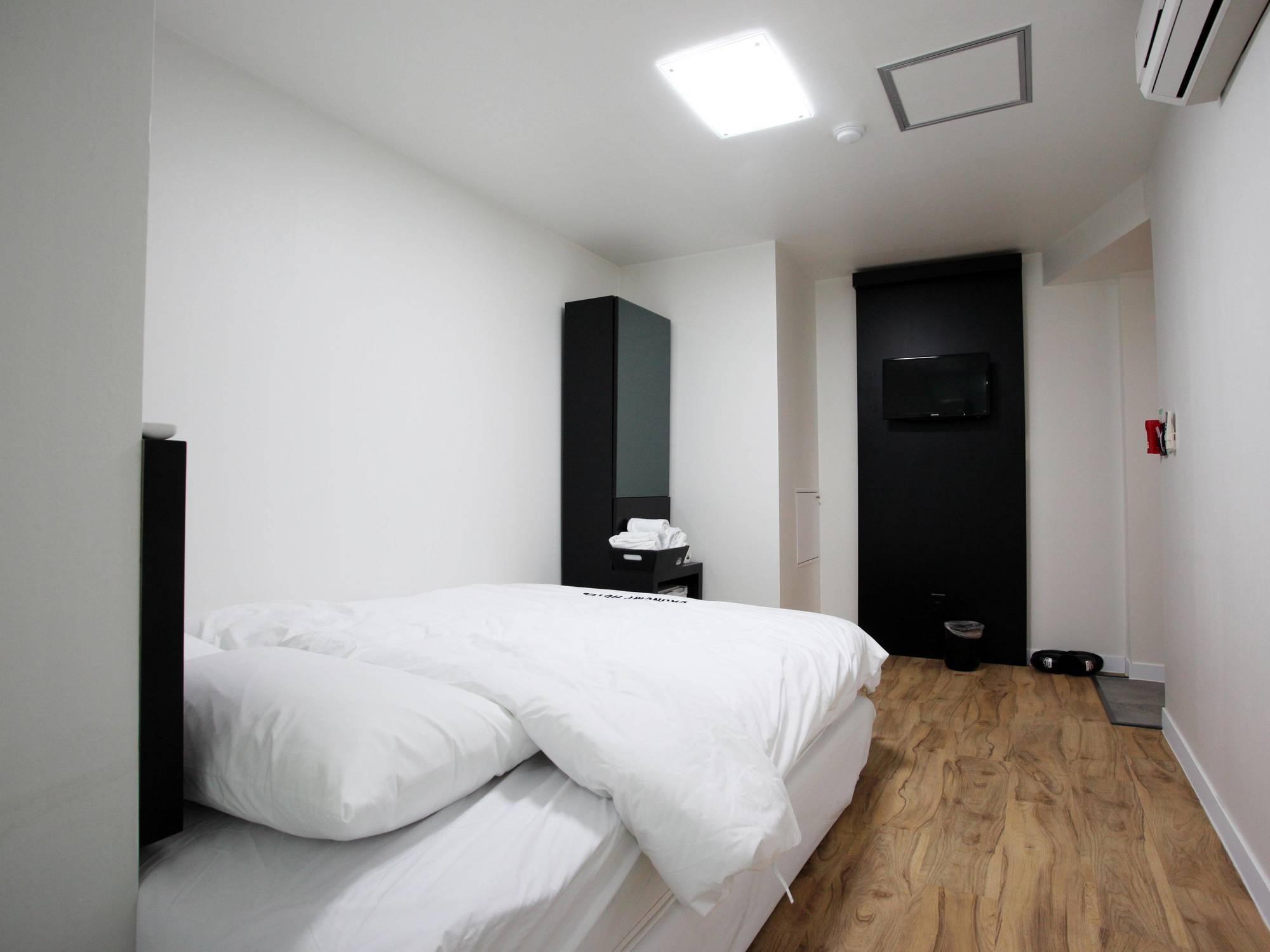 Ekonomy Hotel Myeongdong Central Seoul Ngoại thất bức ảnh
